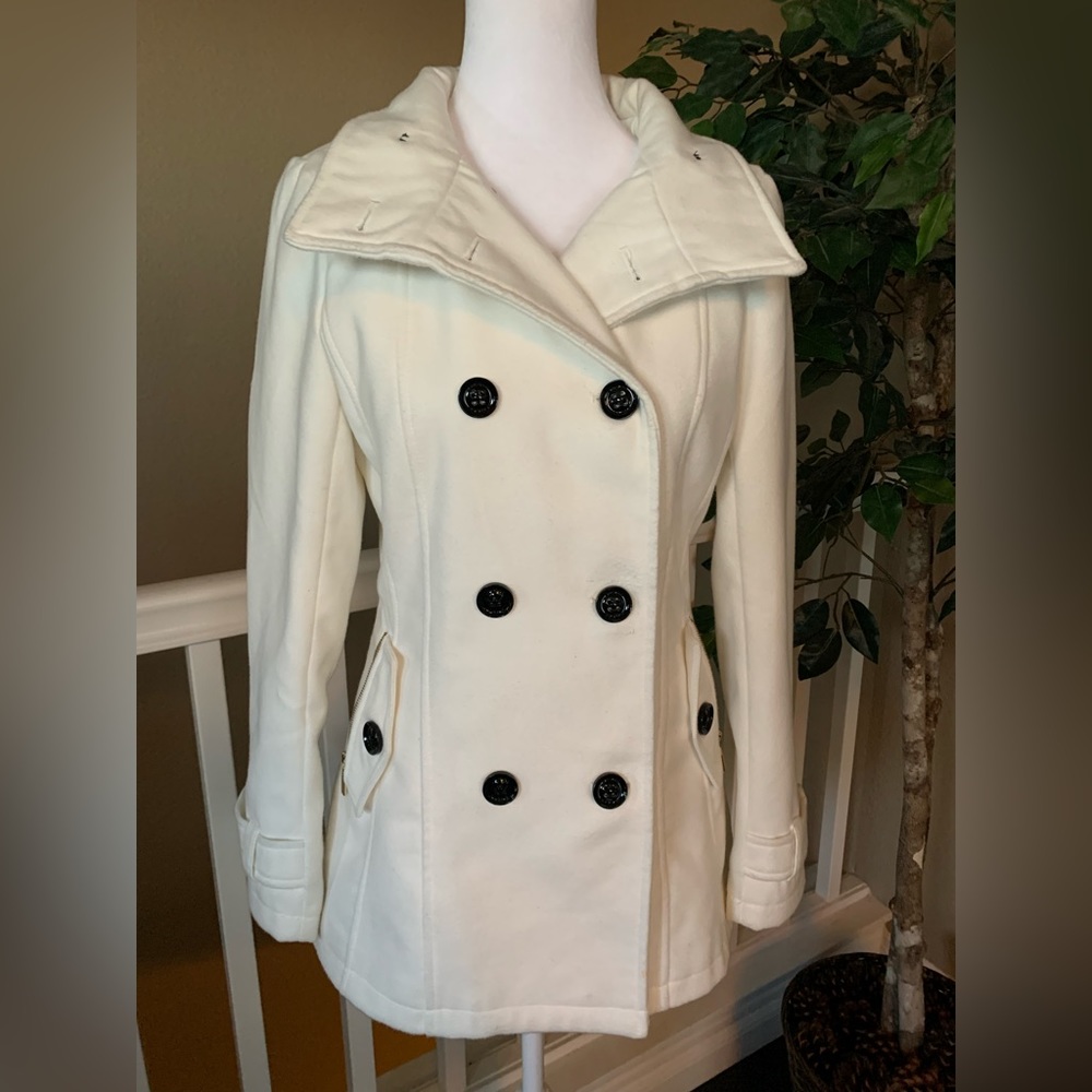 Guess white/ cream colored pea coat